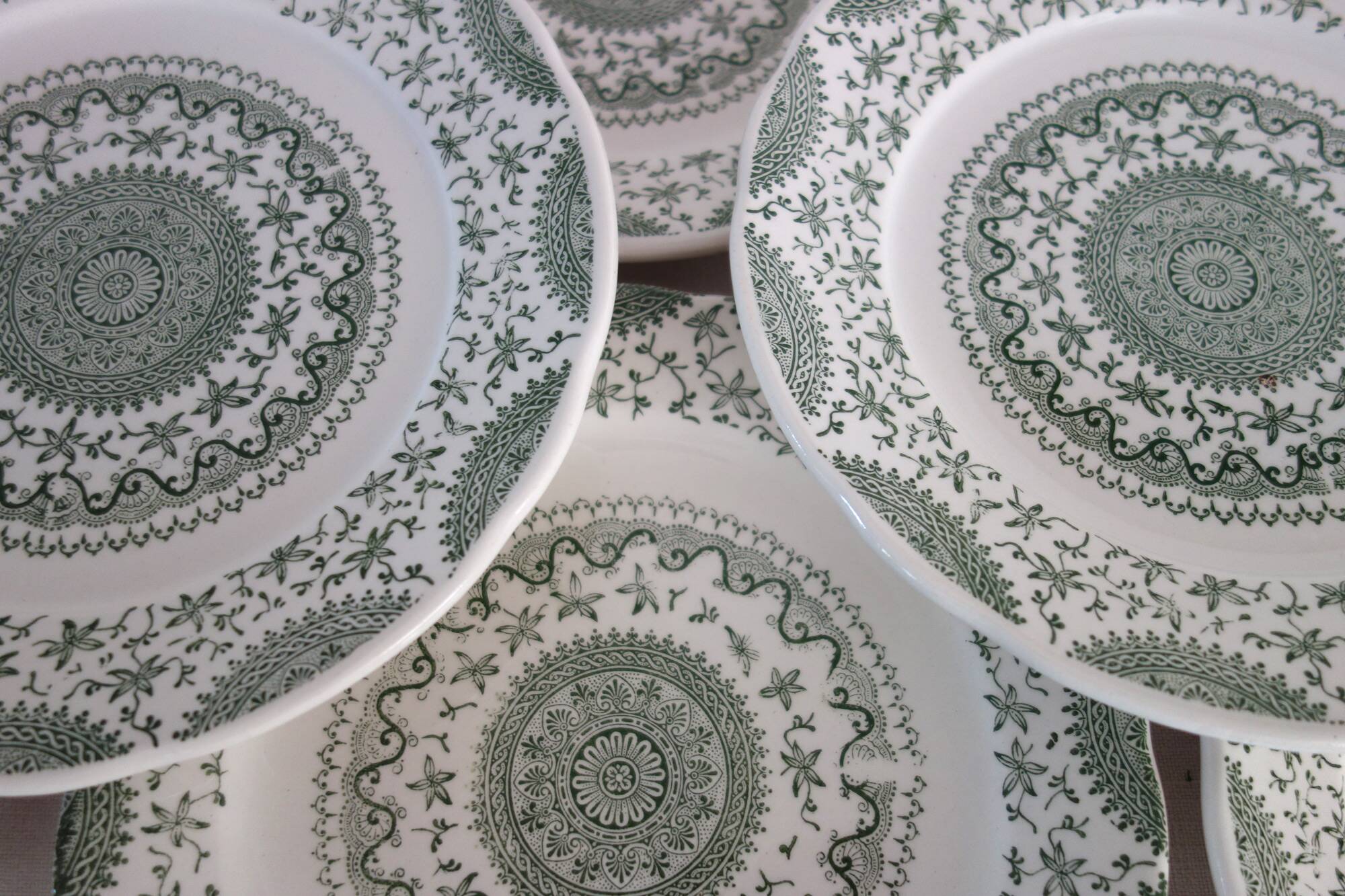 6 vintage dessert plates in Fine Ware earthenware