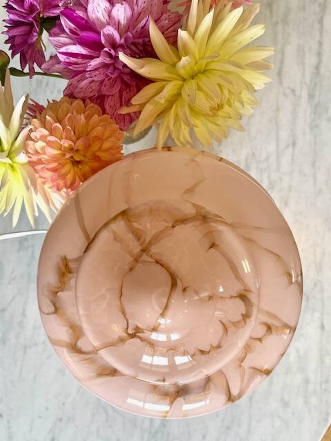 Lampe art déco en opaline marbrée et porcelaine