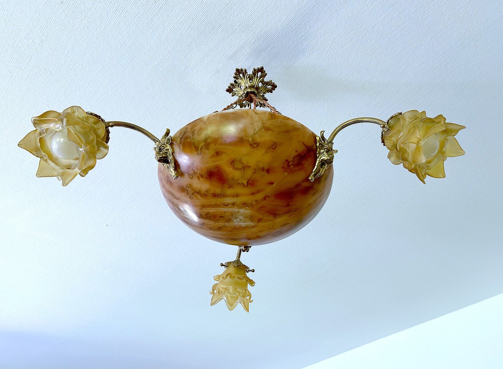 Art Deco pendant light in alabaster marble and bronze,1920s