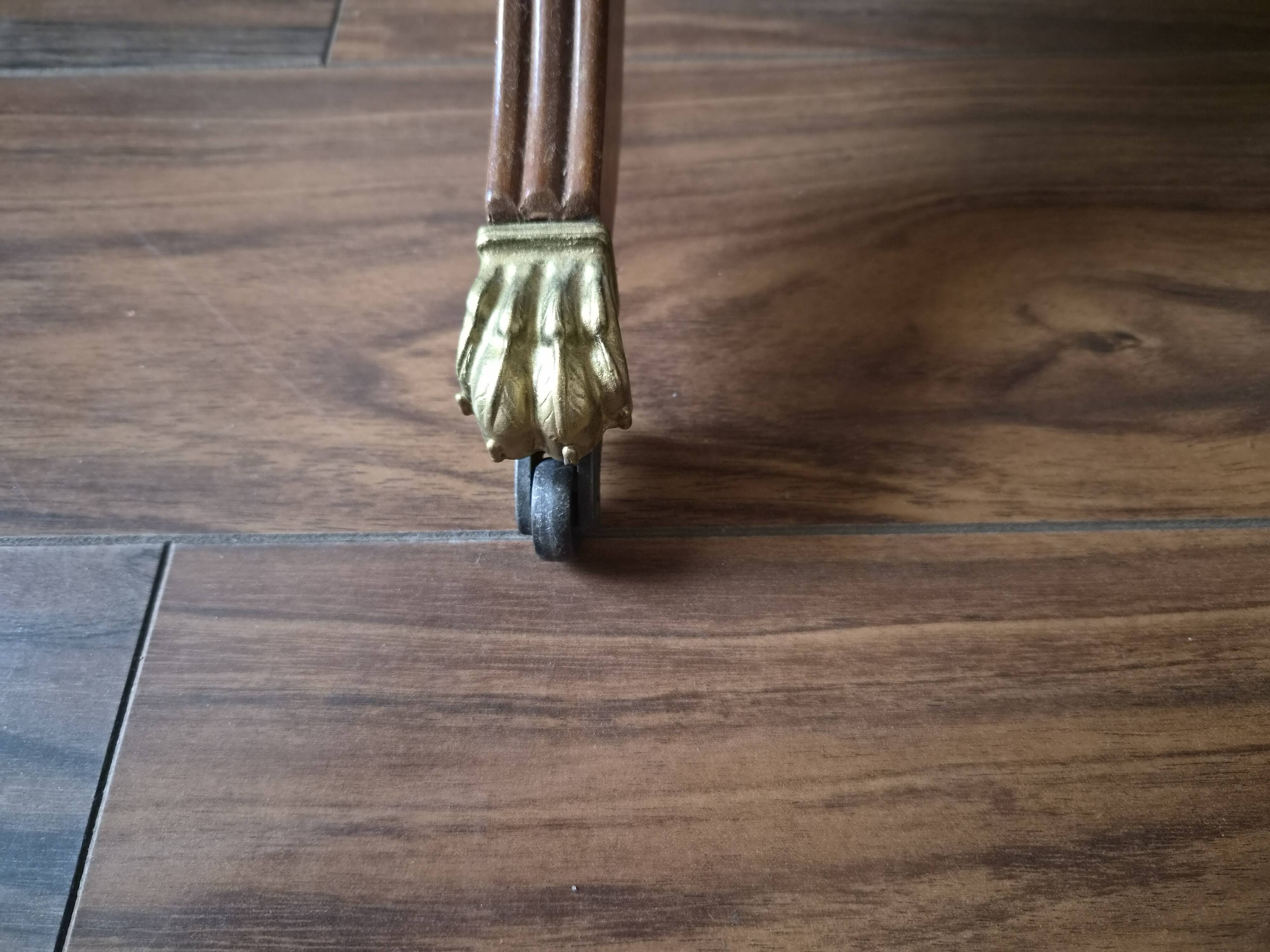Table d'appoint Regency en acajou et cuir vert - Bevan Funnell
