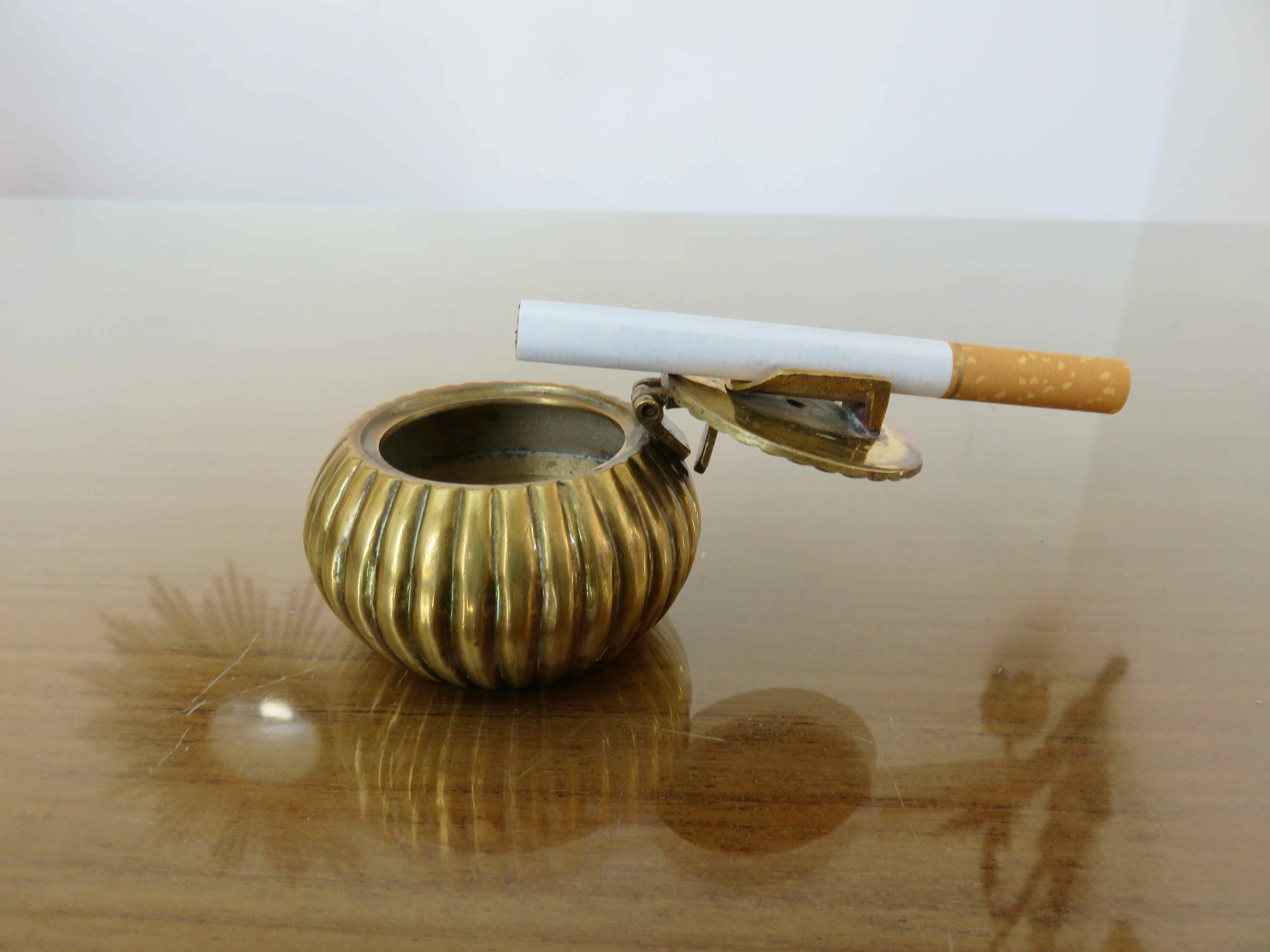 Brass pocket ashtray 60s 70s