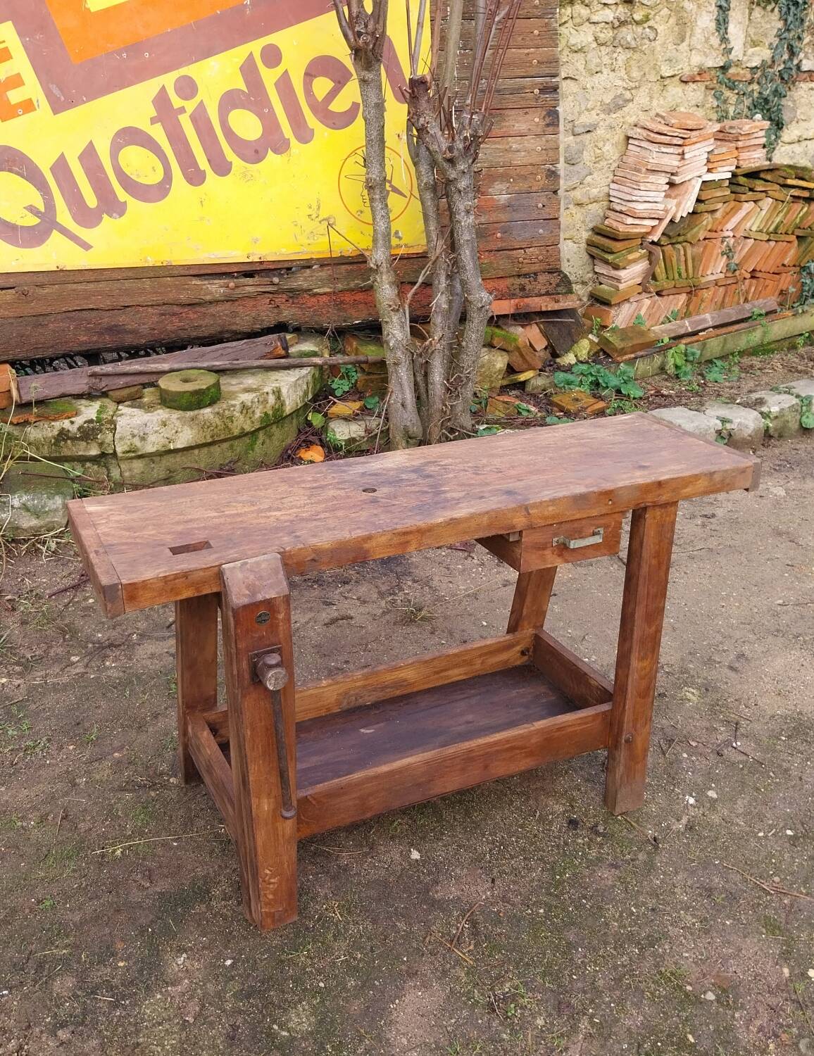 Wooden carpenter's workbench