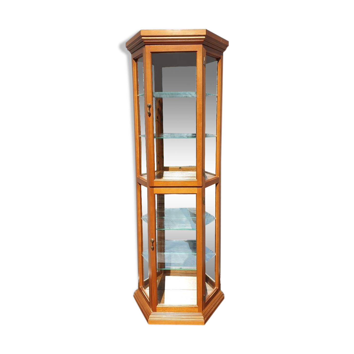 Trapeze window 4 shelves glass displays