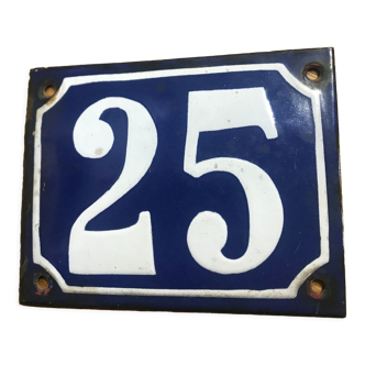 Enamelled plaque street number 25