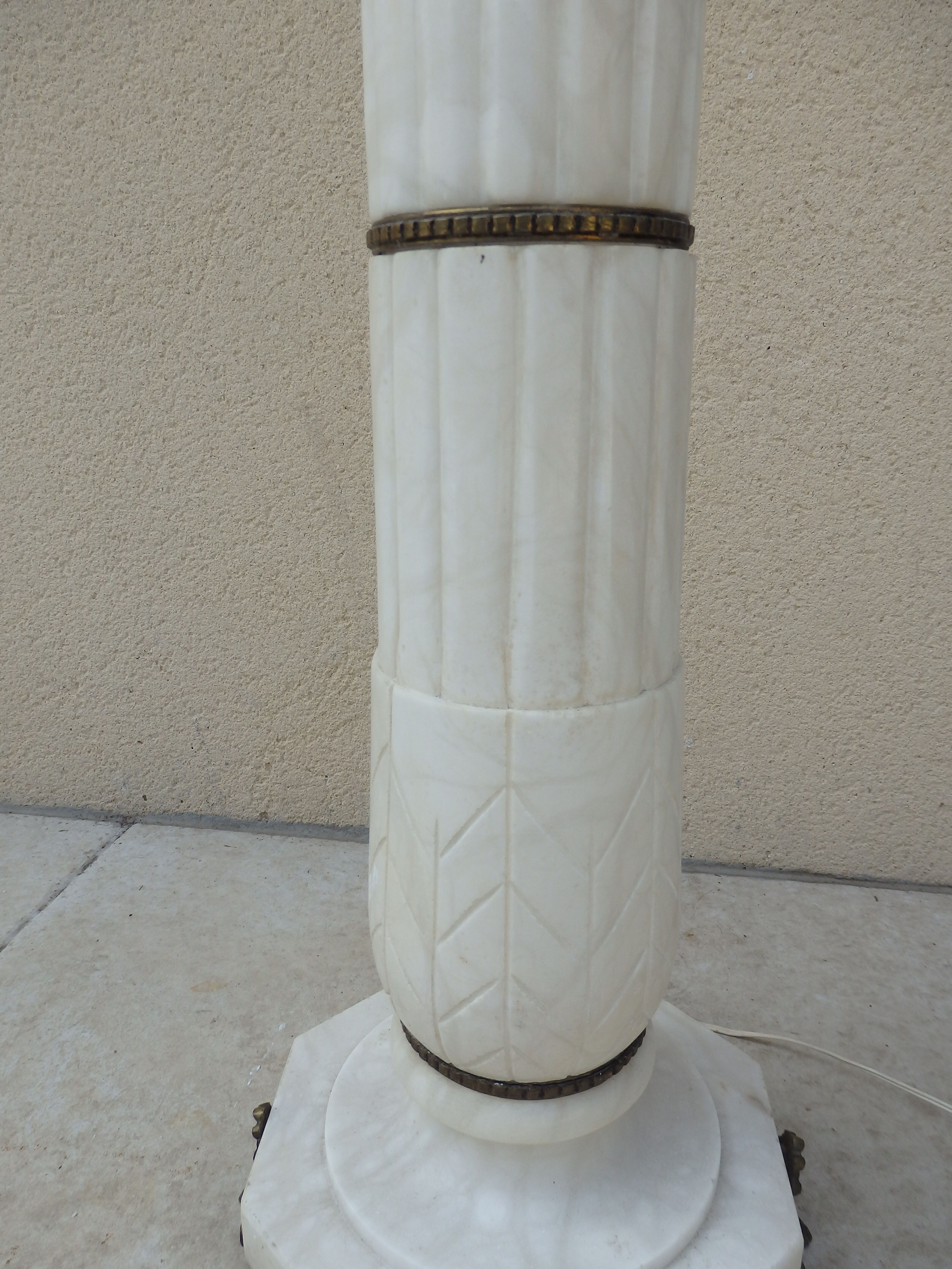 Antique luminous alabaster and bronze column
