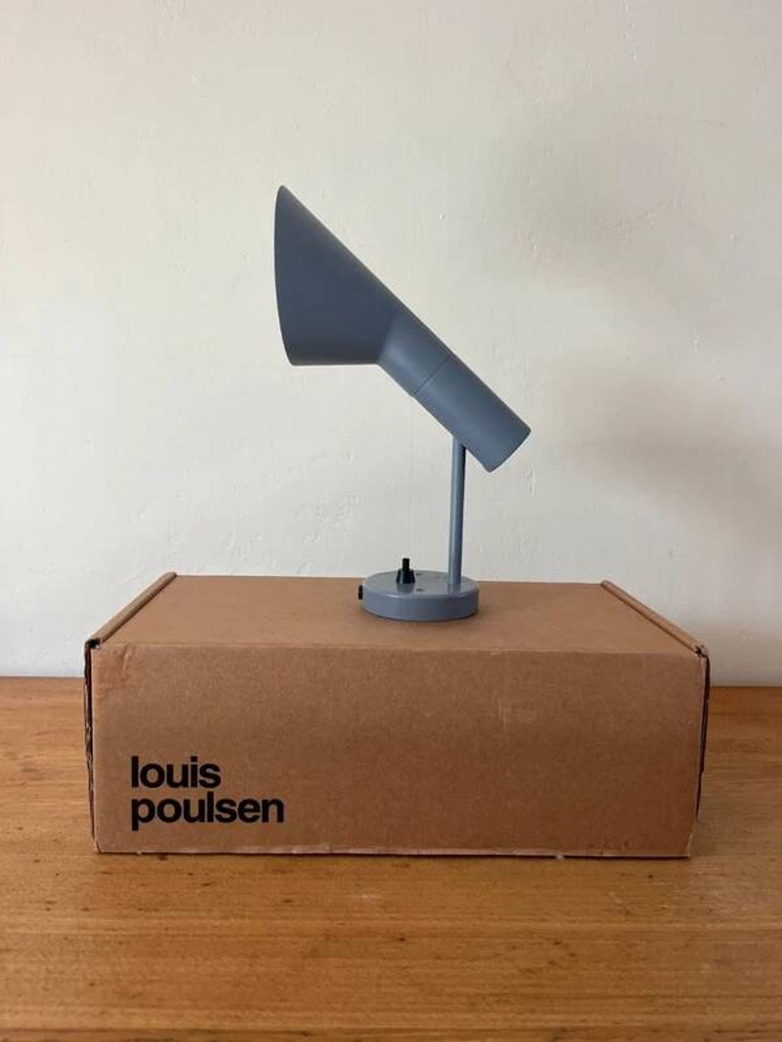 Lampe murale Louis Poulsen AJ - Arne Jacobsen