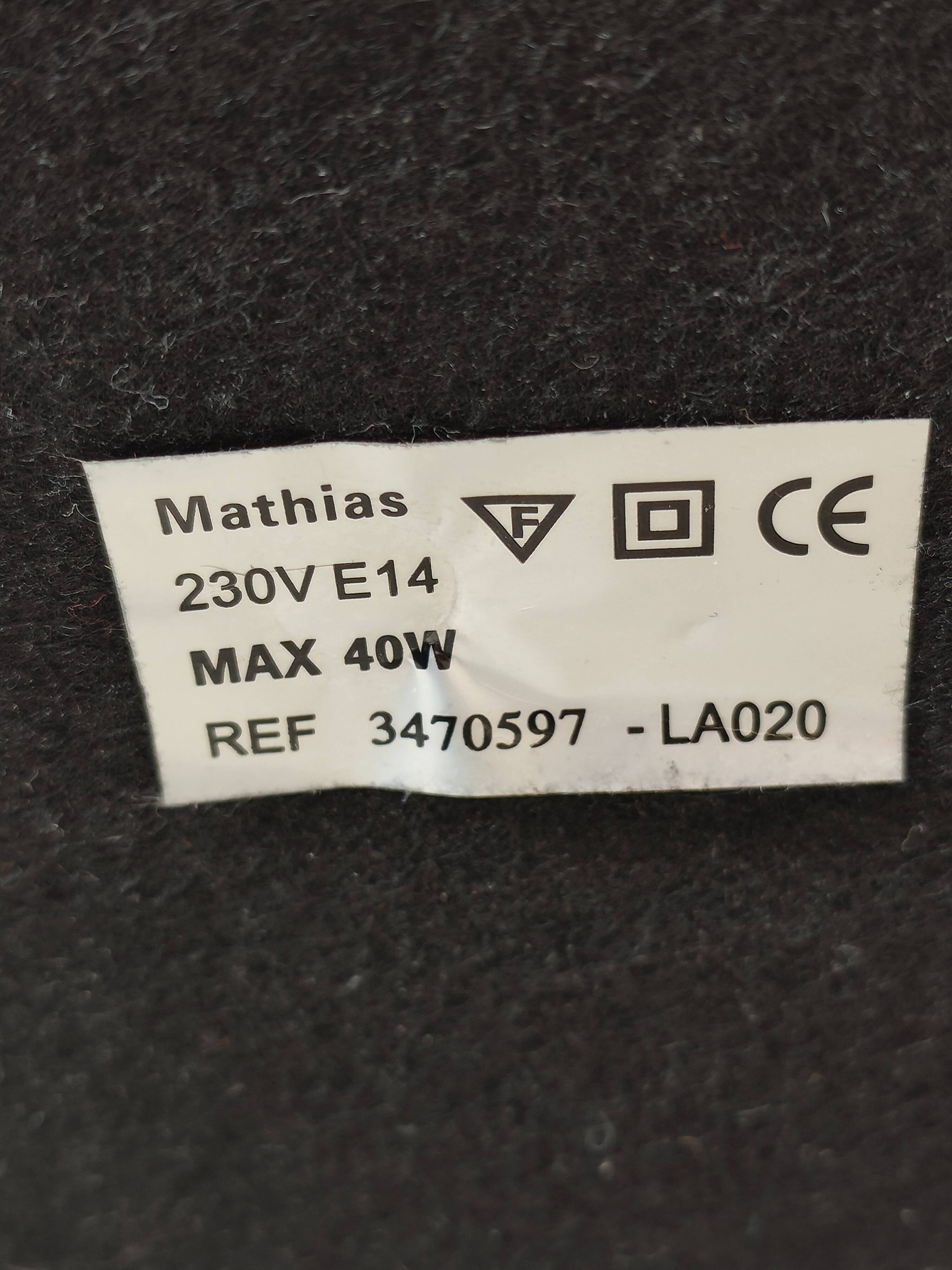 Table lamp from Mathias.