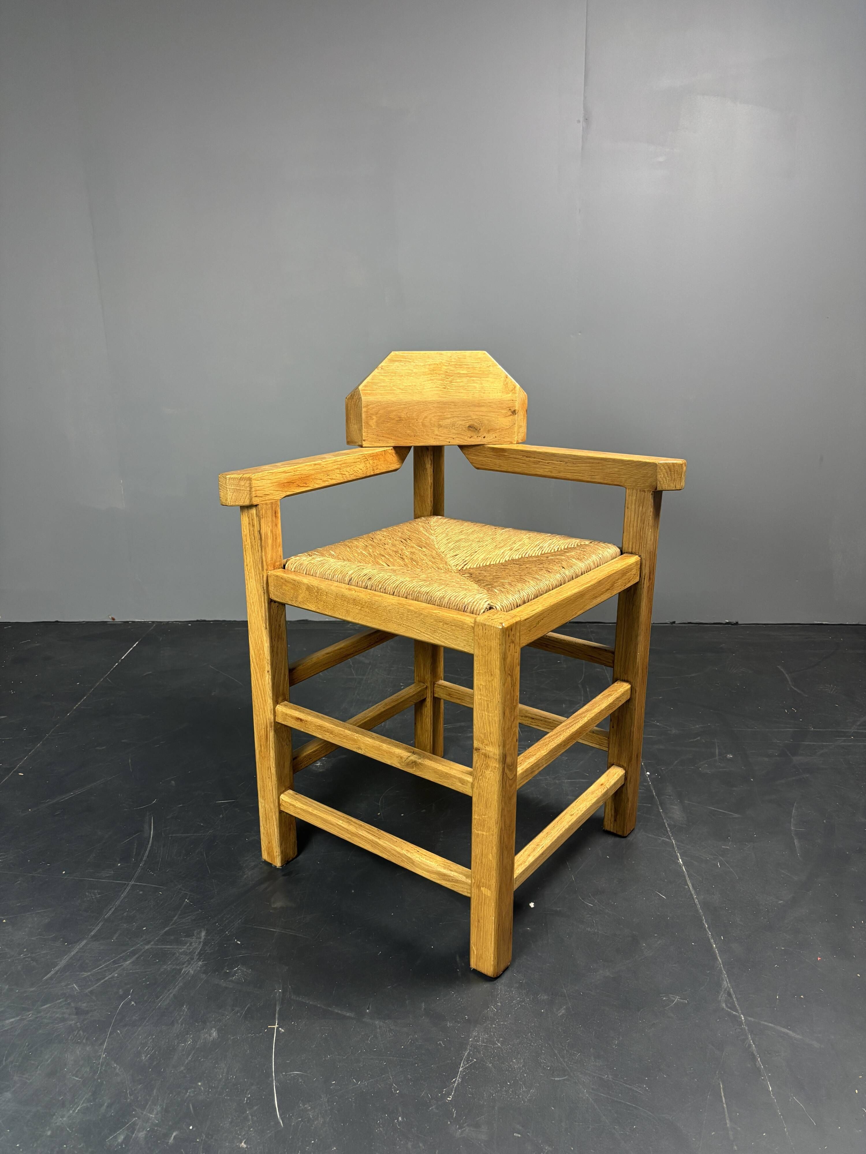Dutch postmodern brutalist oak corner side chair with rush seat, 1970s