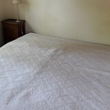 Provencal style white boutis bed covers bed 2 people