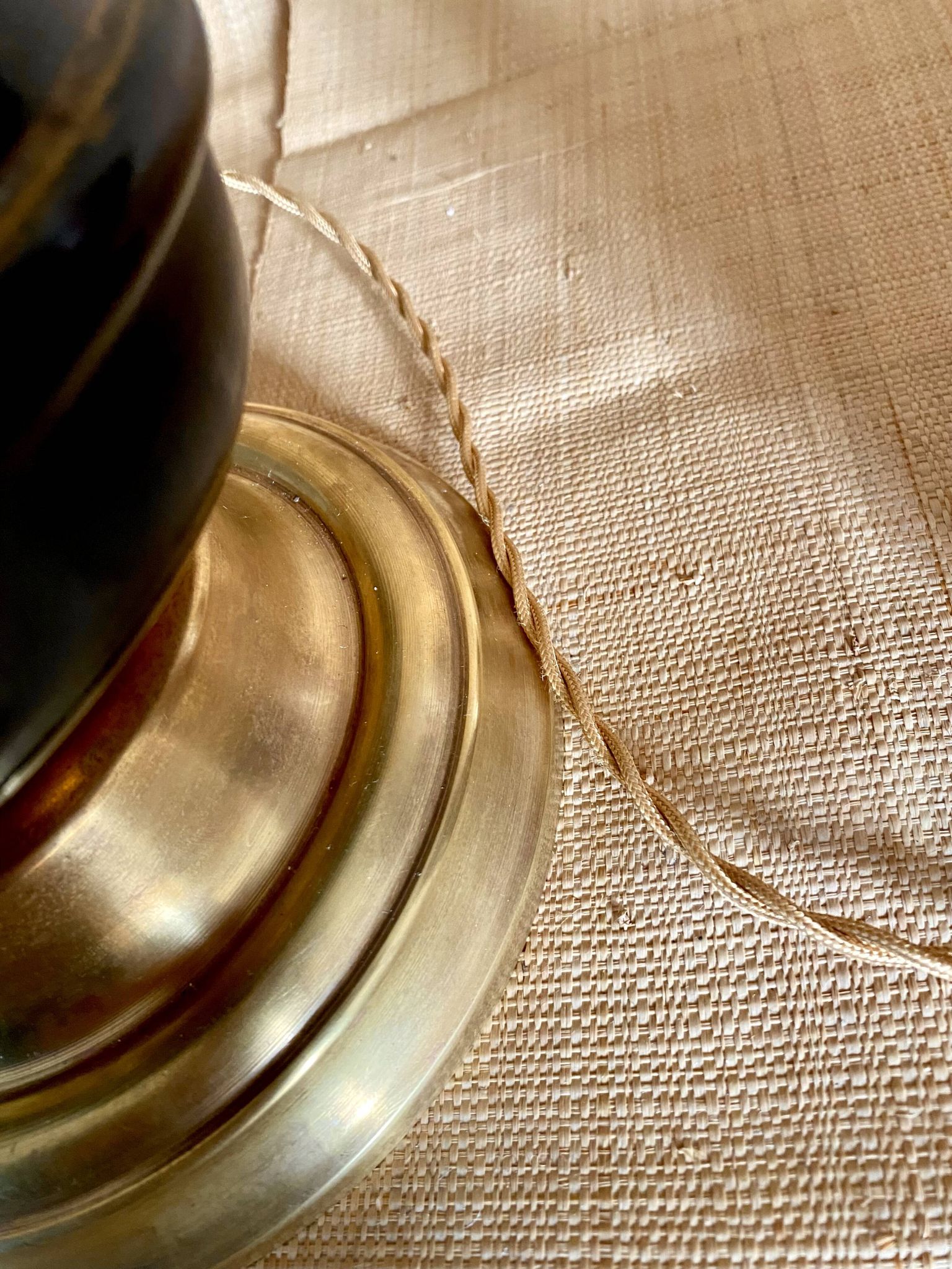Lamp from the early 1900s, fabric cable, cotton shade.