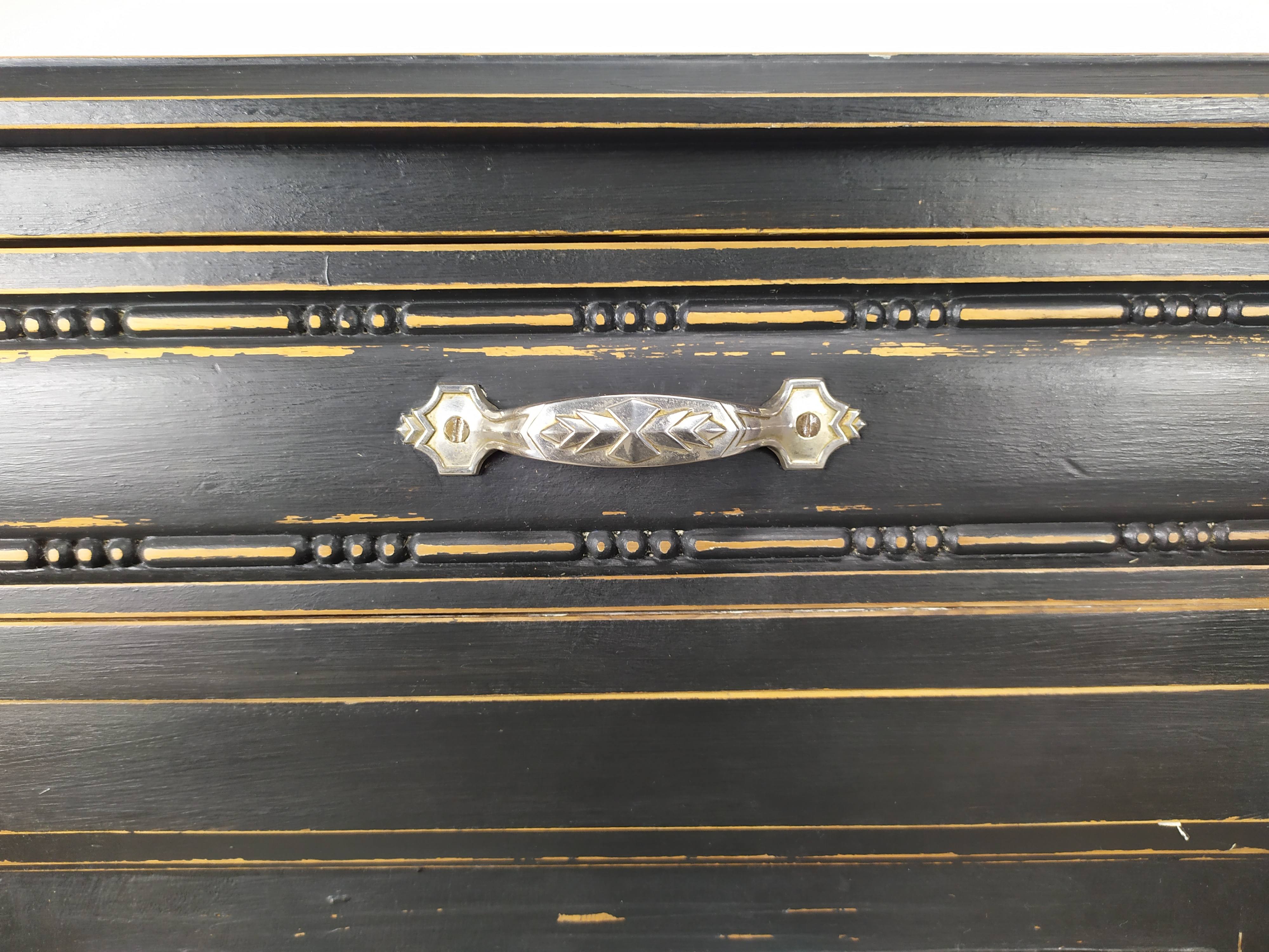 Buffet 1920 patinated black