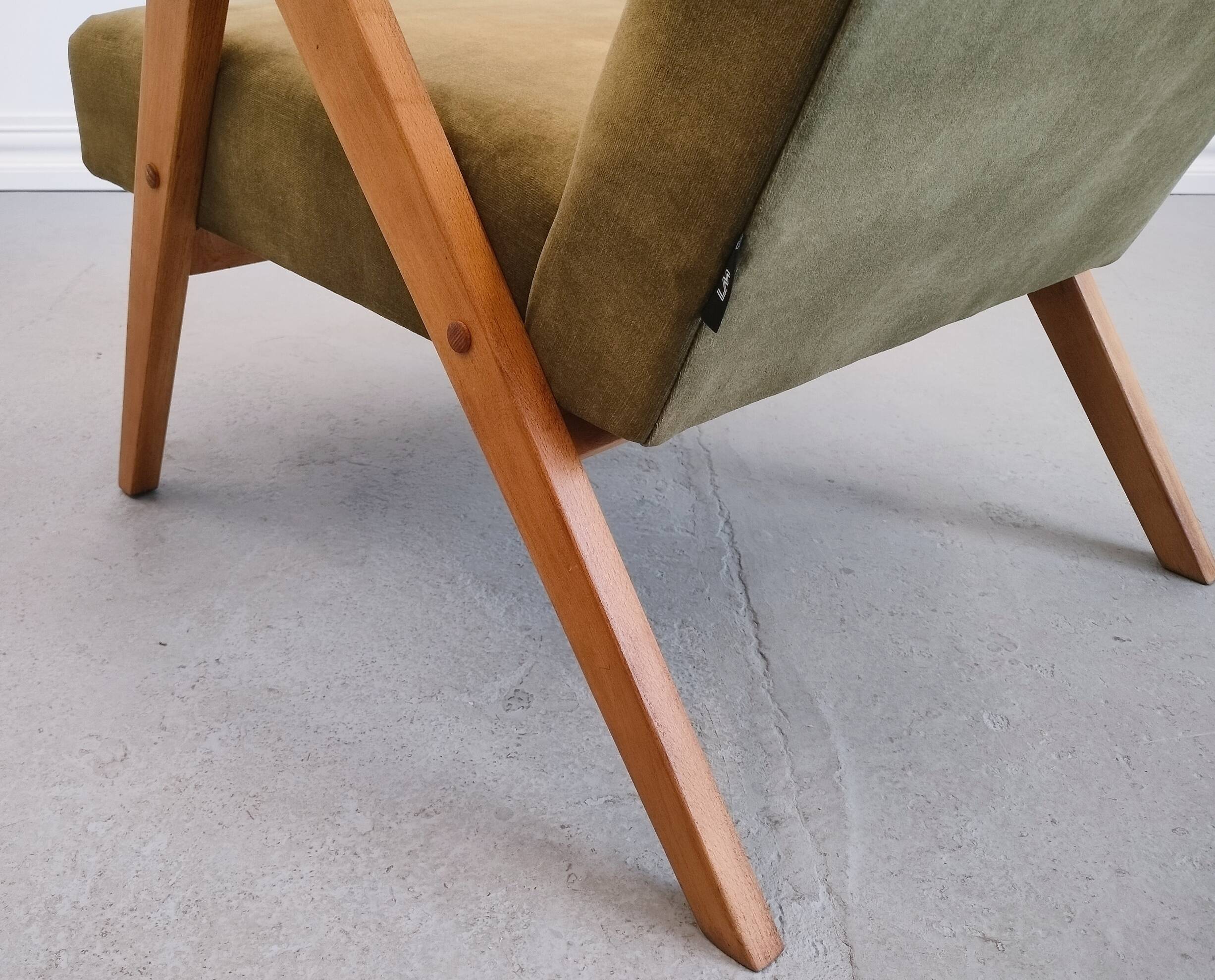 Mid-Century Accent Chair Model B-310 Var in Forest Green Velvet