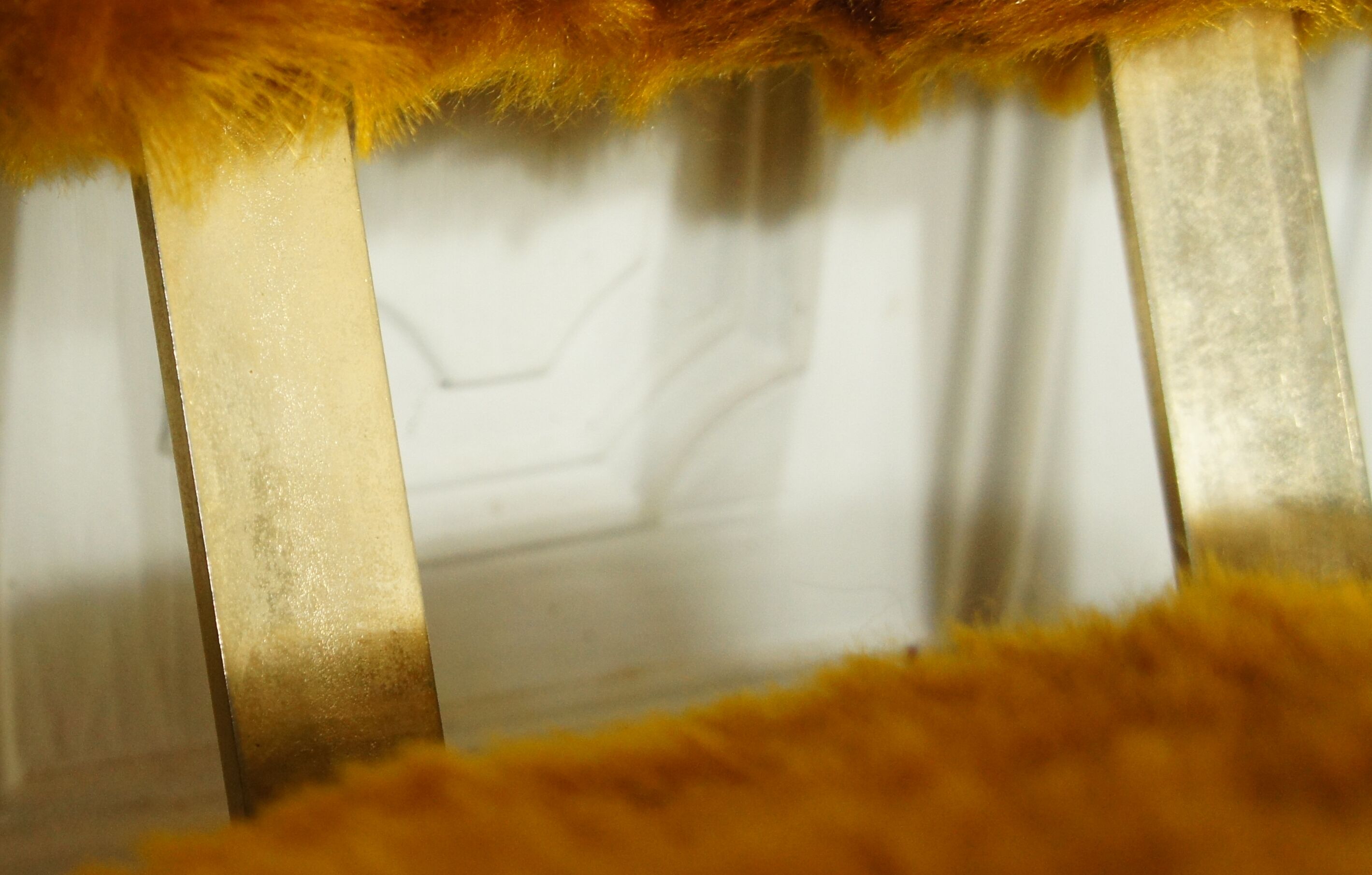 Pelfran mustard & gold moumoute chair