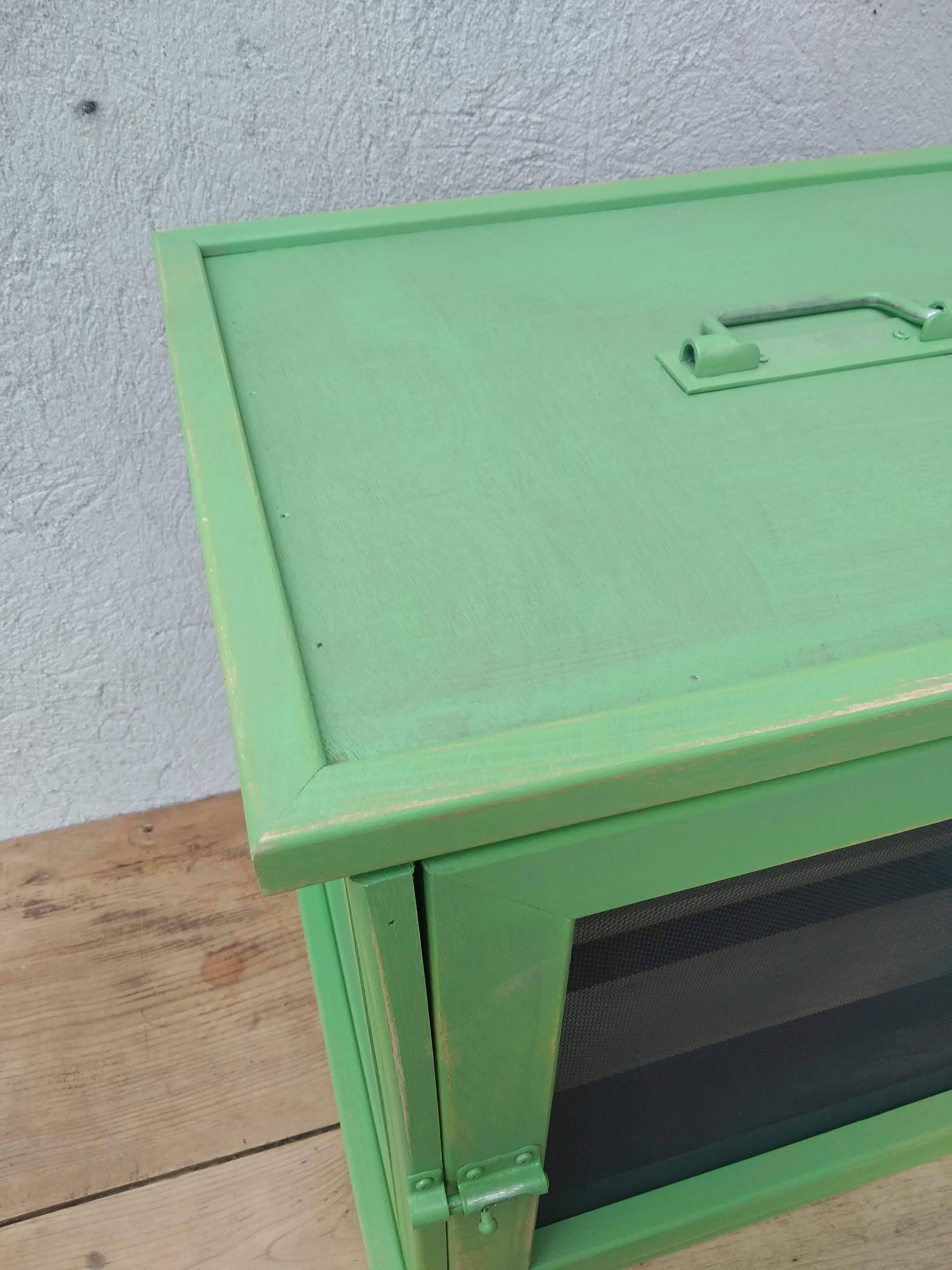 Garde manger en  bois