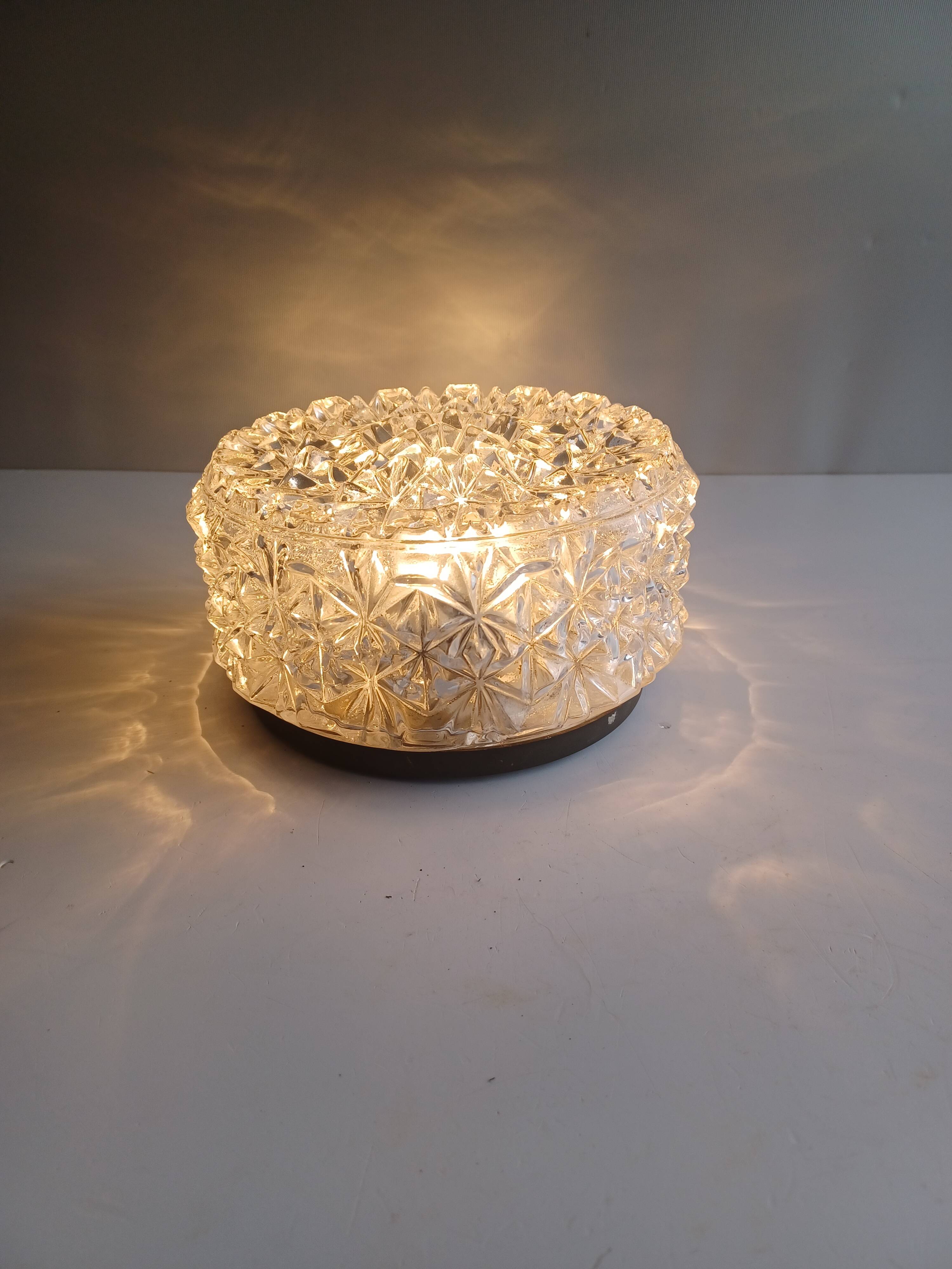 Vintage Erco ceiling light - Moulded glass - 196