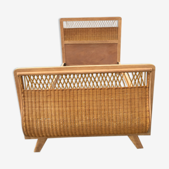 Rattan bed