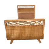 Rattan bed