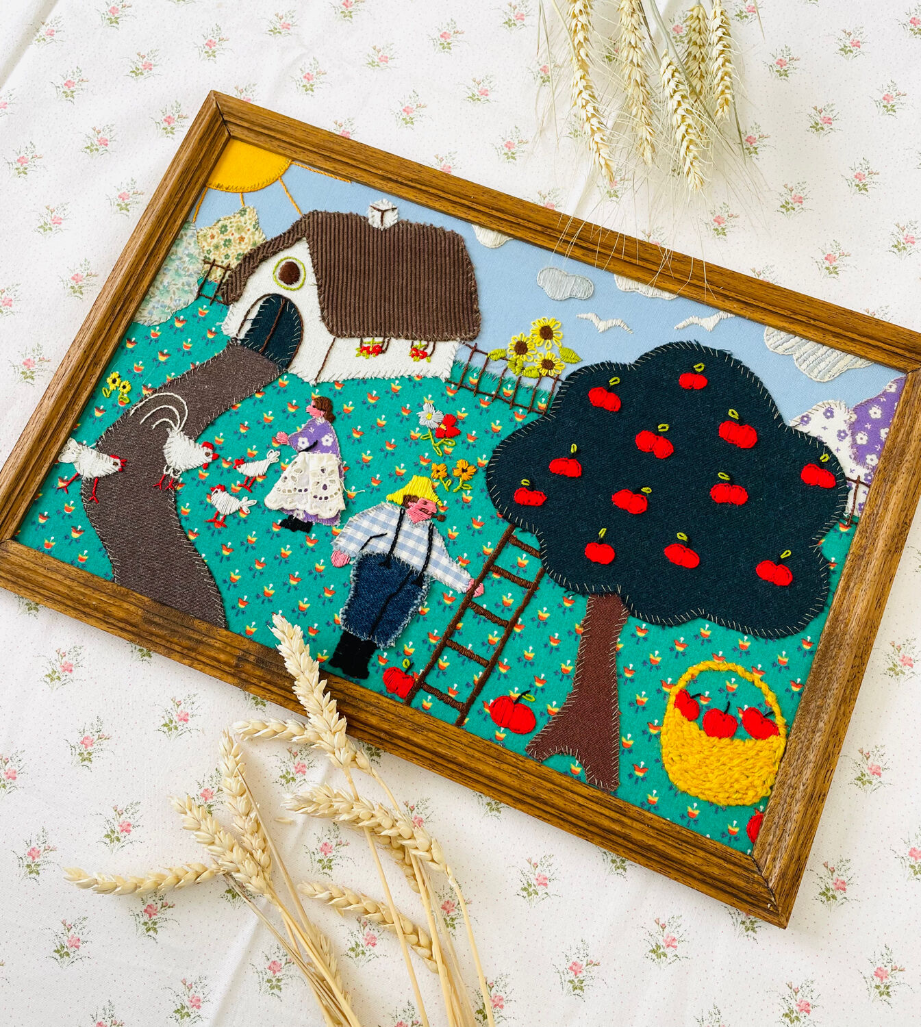 Vintage frame embroidery patchwork handmade