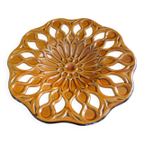 Cut-out ceramic fruit bowl