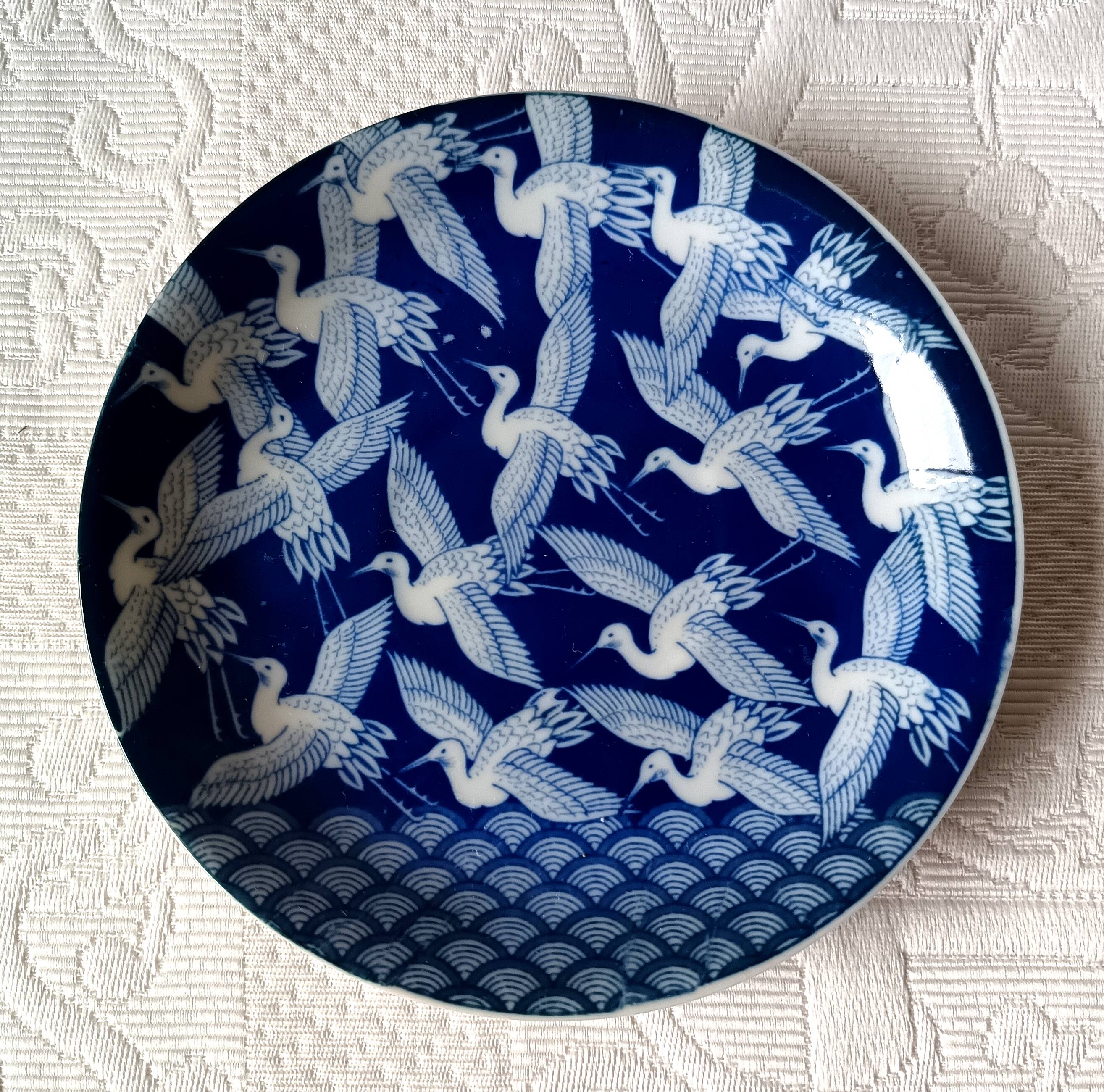 Japanese tea set in fine porcelain with crane motif