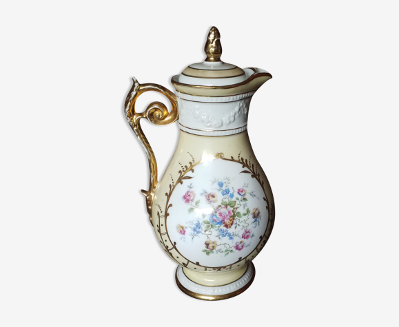 Chocolatière en porcelaine de Limoges