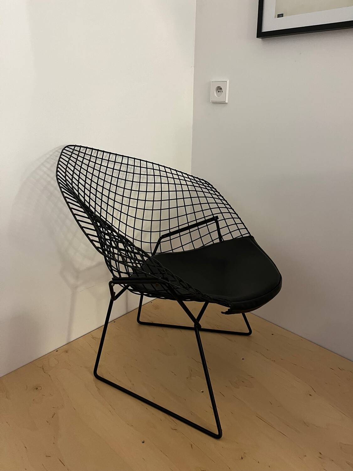Knoll Bertoia Diamond Armchair