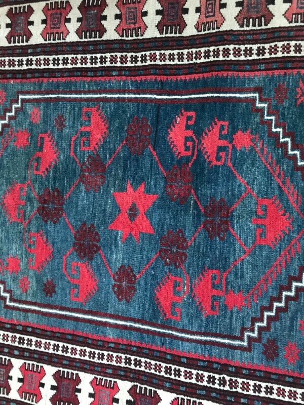 Carpet vintage Turkish Anatolia Yagcibedir done hand 104 X 182 CM