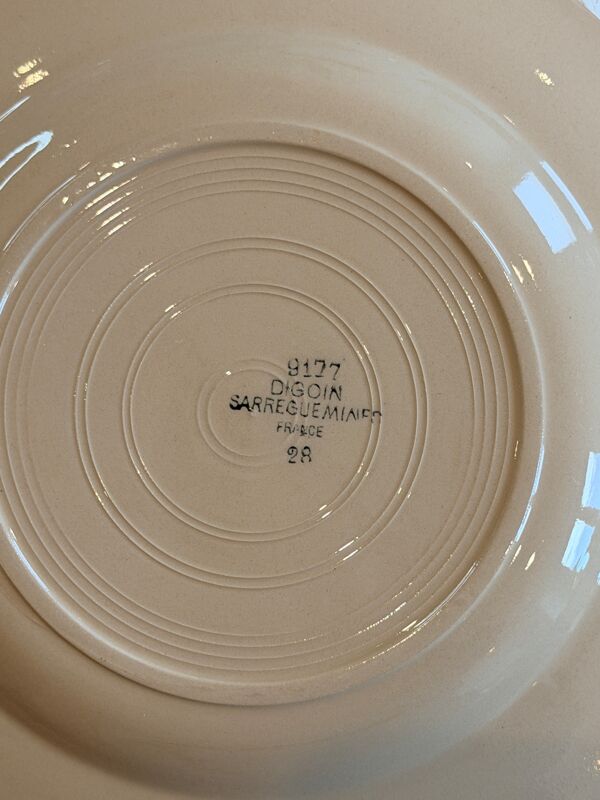 Lot de 13 assiettes plates - peintes à la main - Sarreguemines