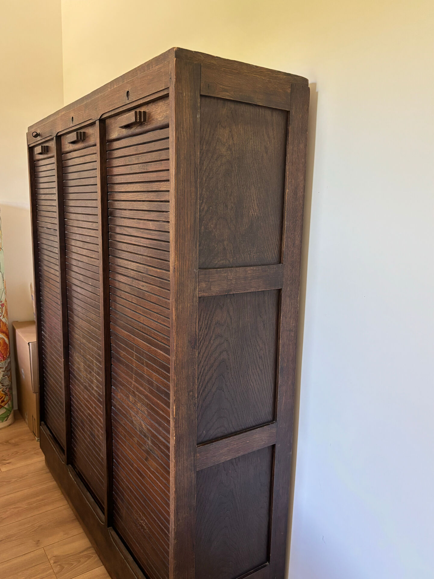 Curtain cabinet 1950