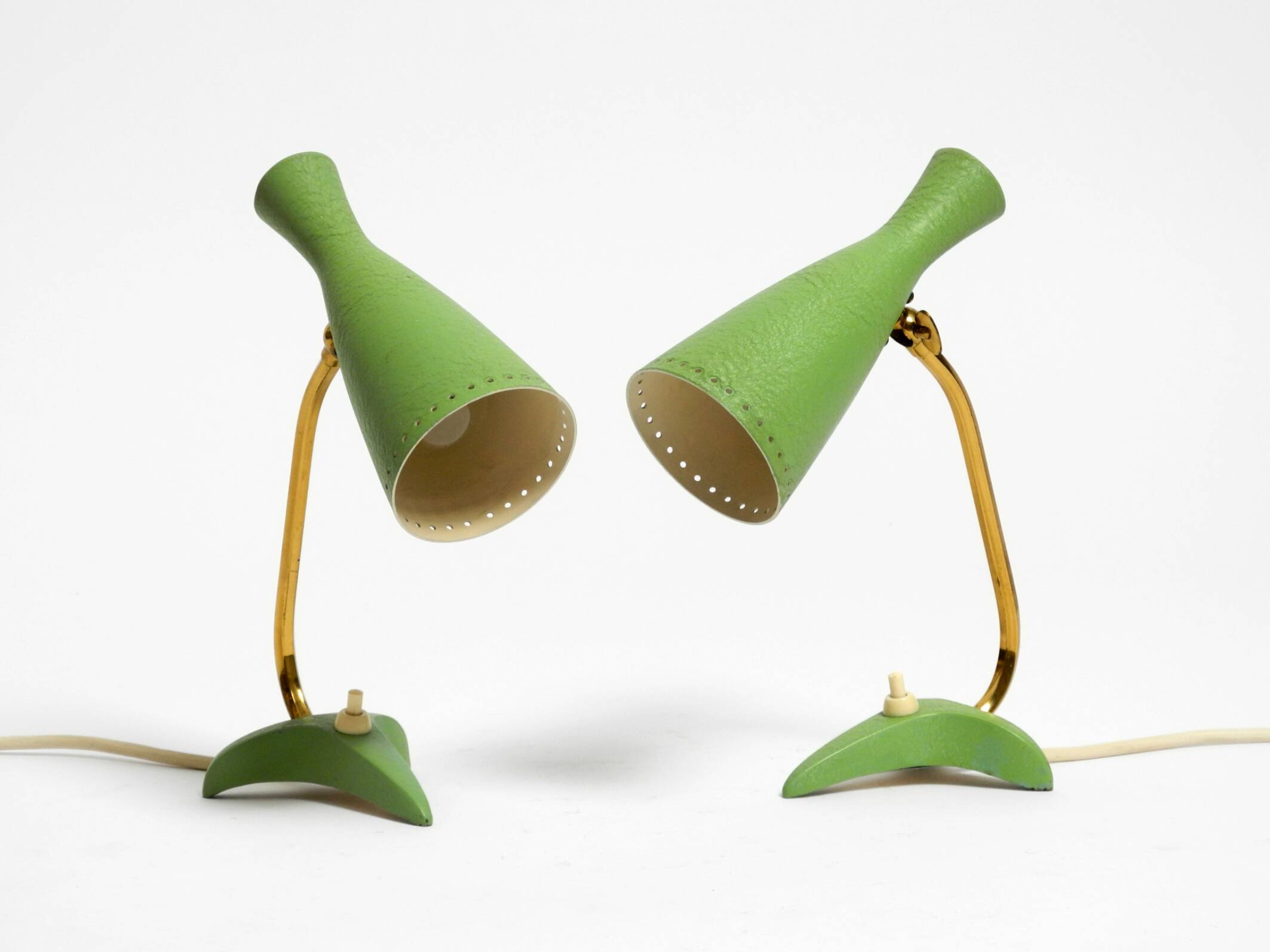 Pair of beautiful green Mid Century Modern Diabolo crow's foot table lamps