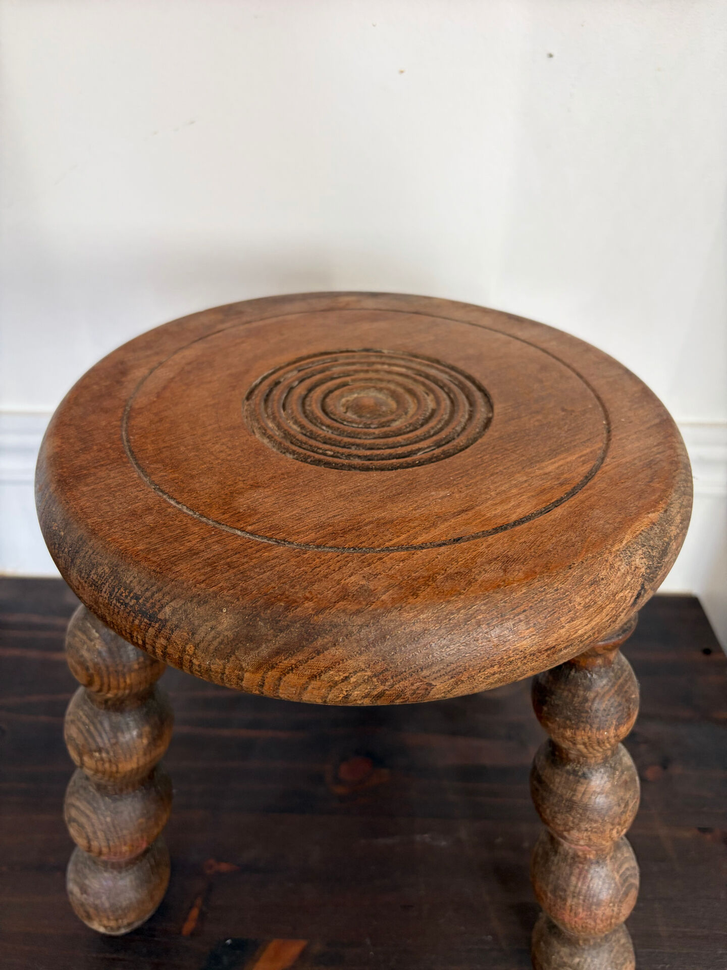 Tripod stool Popular Art