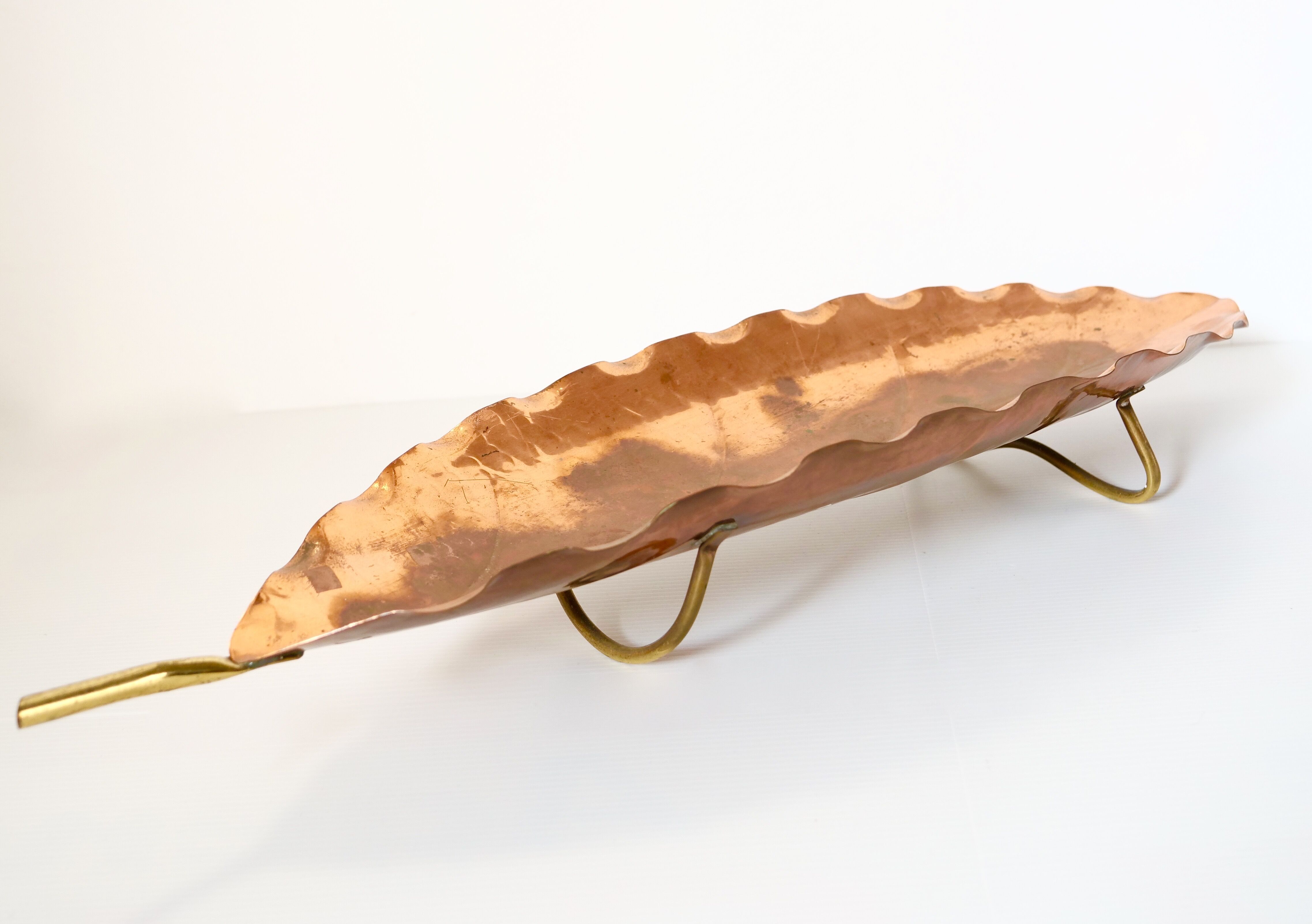 Copper sheet shaped centerpiece