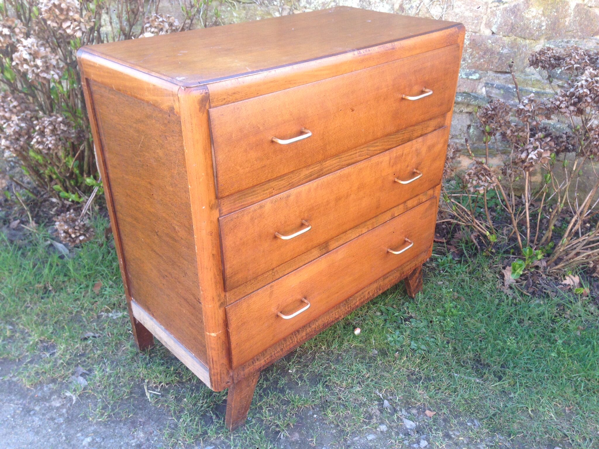 Chest of drawers
