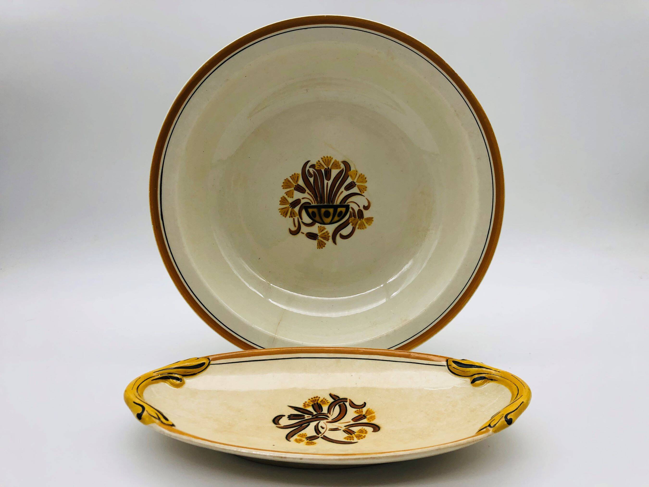 Set of 2 dishes - Creil et Montereau – Carnation model.