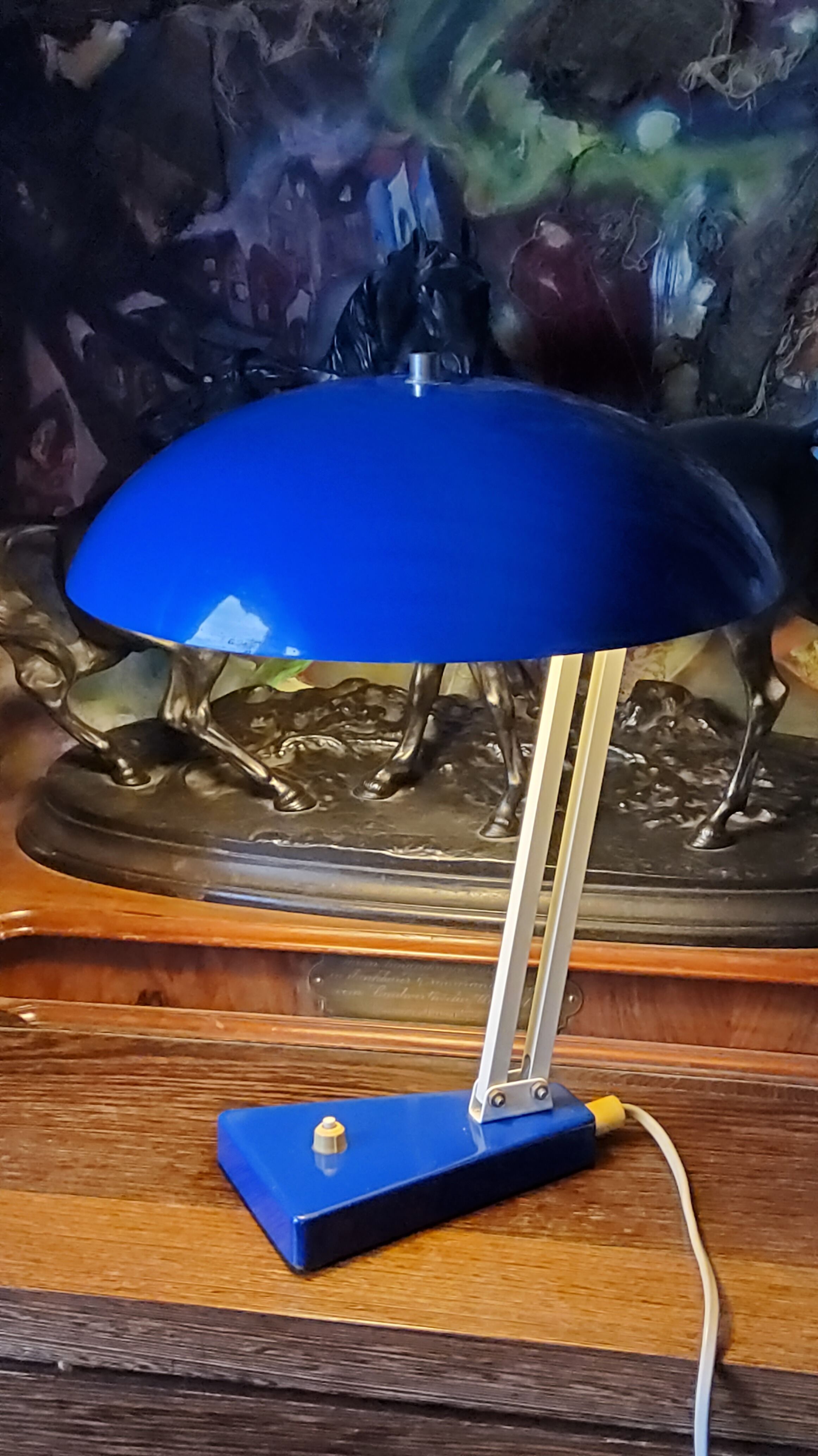 Mushroom-shaped articulated desk lamp from the 70s