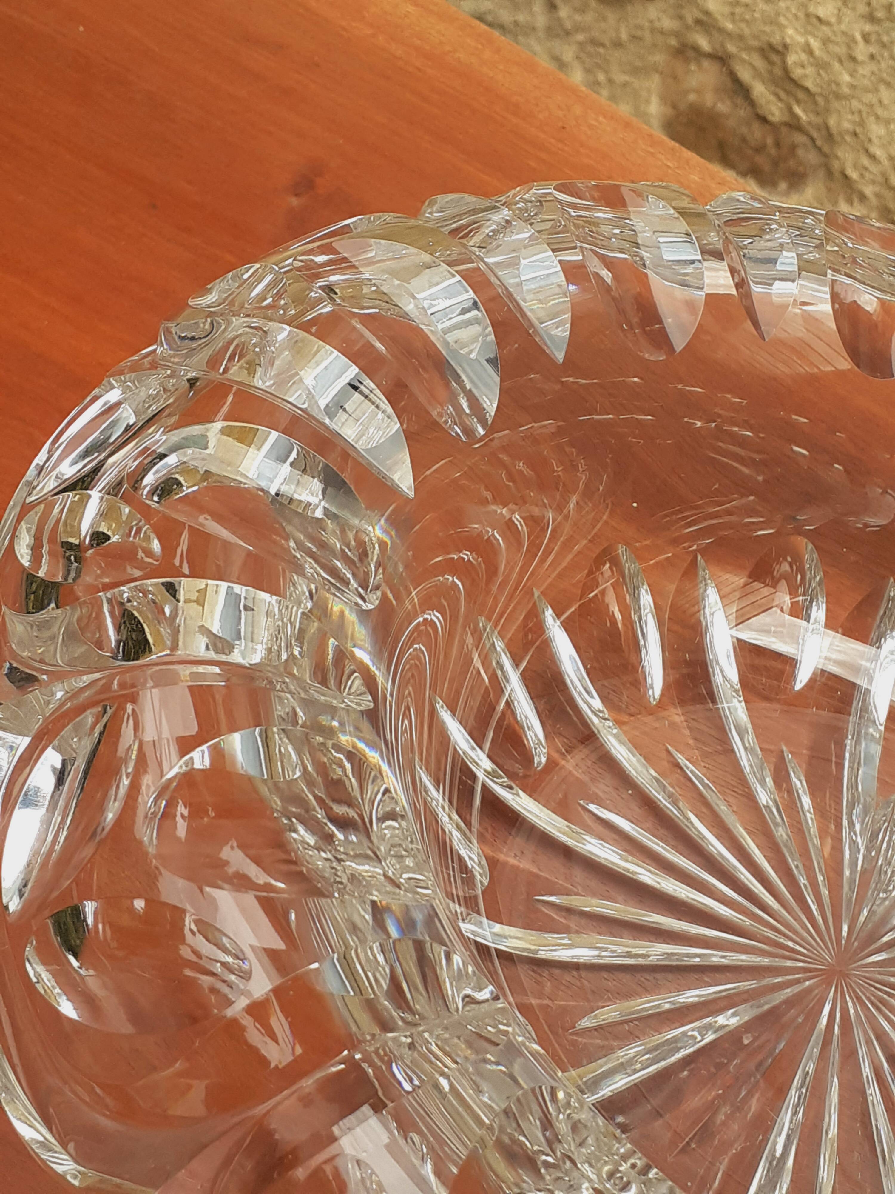 Bowl, Cut Crystal Centrepiece from Saint Louis