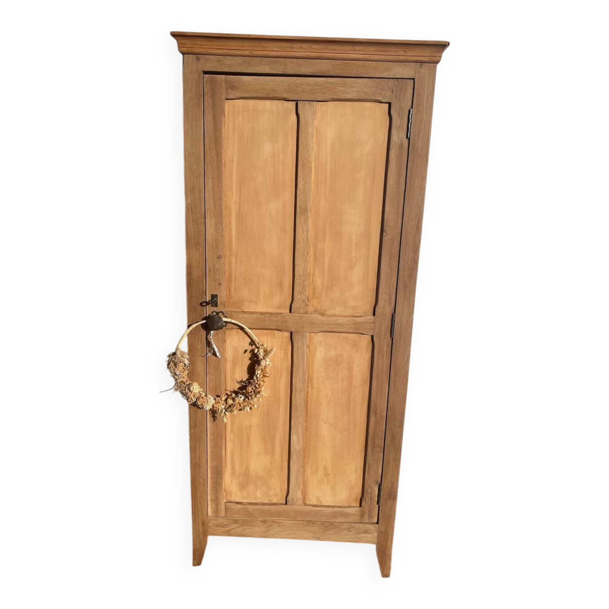 Wardrobe / bonnetière