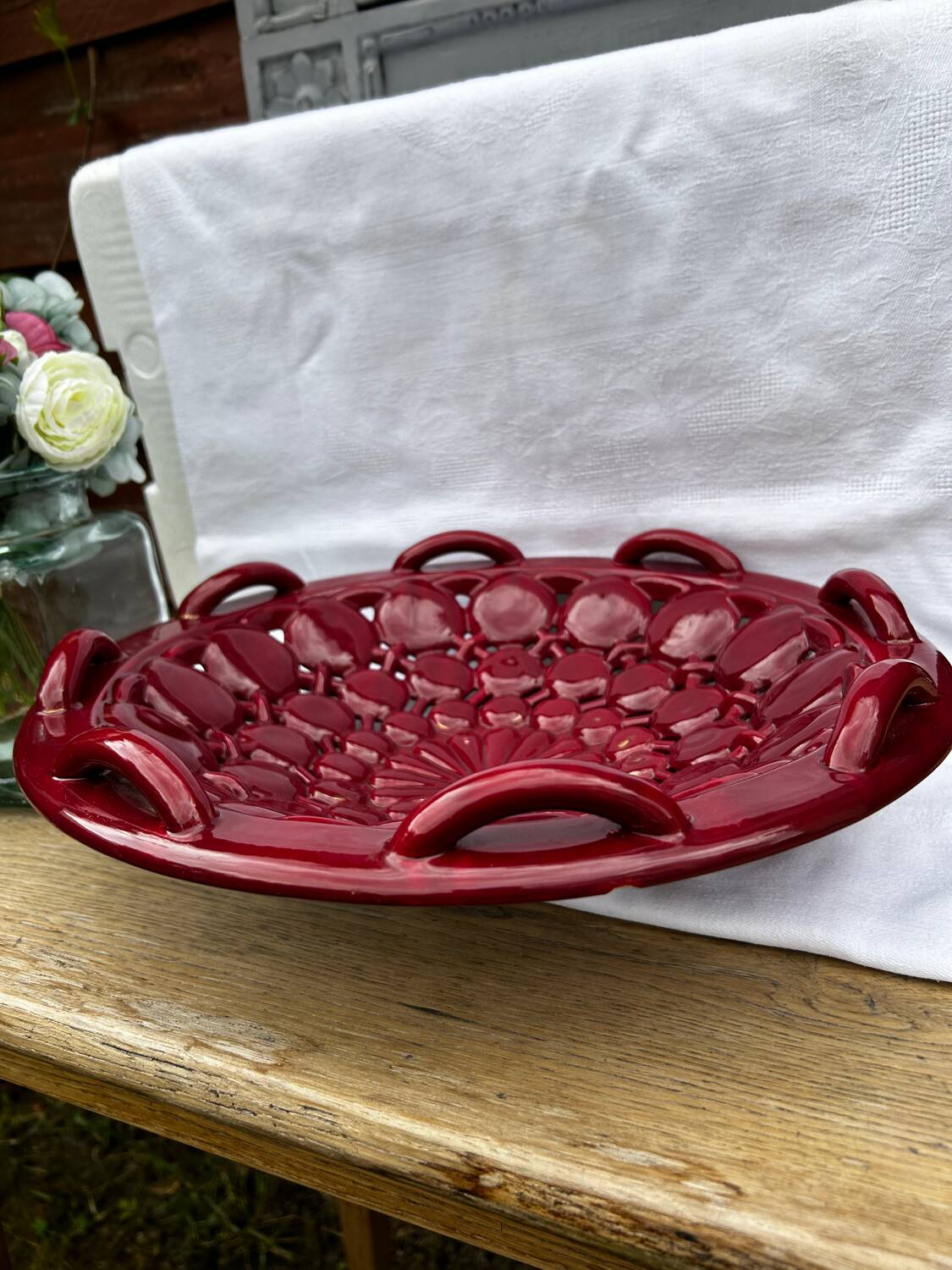 Burgundy braided ceramic bowl