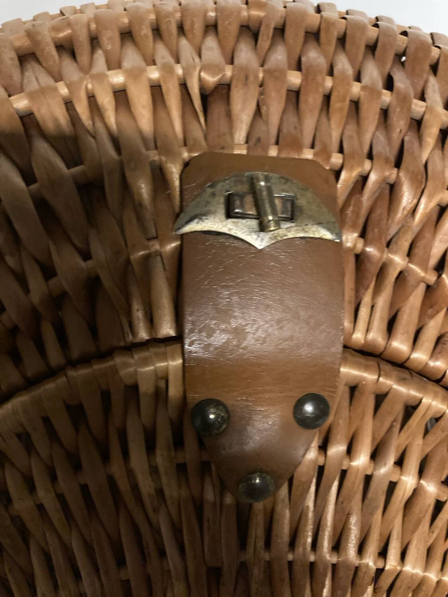 Vintage 70s wicker shopping basket