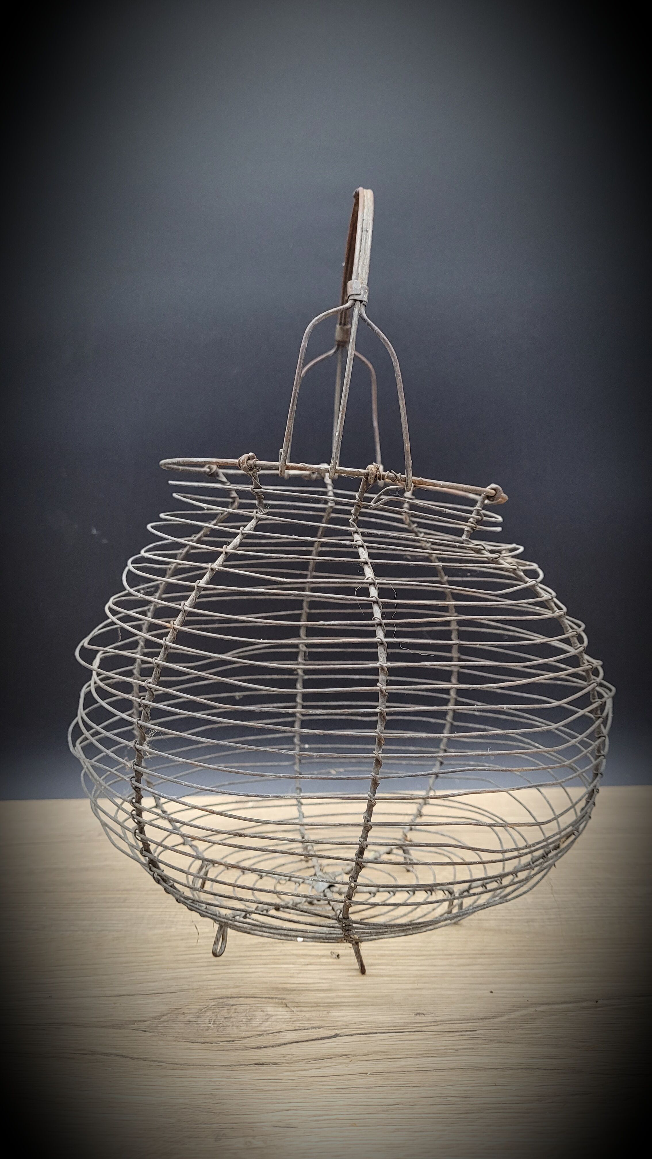 Basket braided metal salad