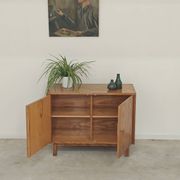 Petit buffet bas deux portes  par Frantisek Jirak chêne 1960