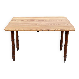 Table carré à volets Louis Philippe XIXème bois massif chêne sur roulettes