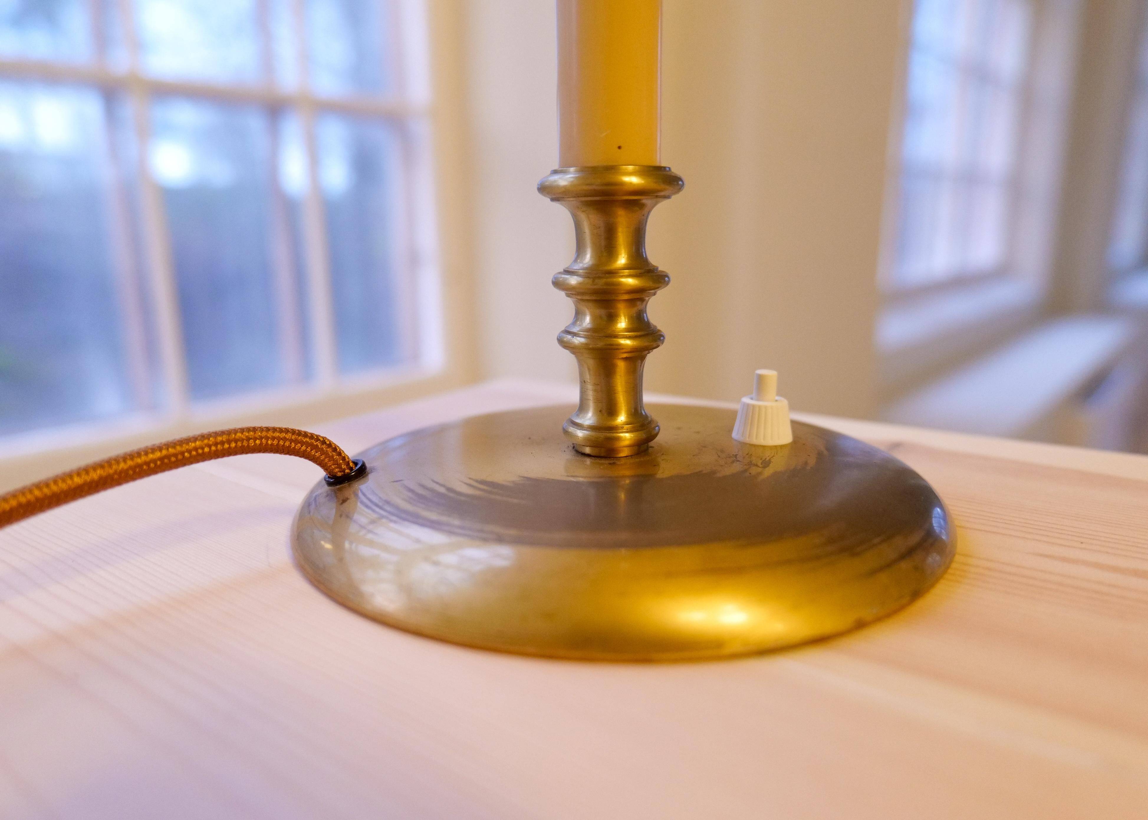 Art Deco table lamp from Nordiska Kompaniet, made in Sweden, 1940s.