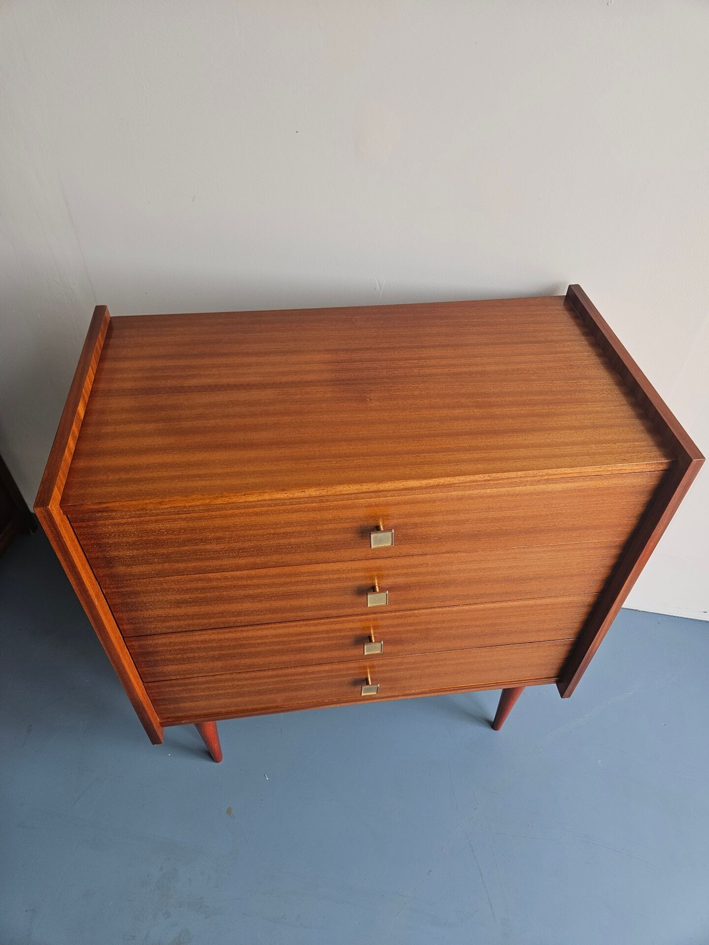 Scandinavian chest of drawers