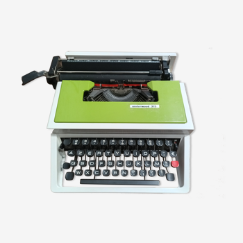 Green Underwood 315 typewriter with its briefcase