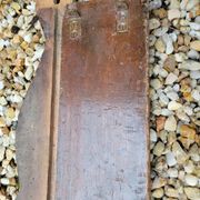 Fronton en bois sculpté vers 1800