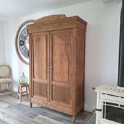 Wardrobe, oak linen cupboard from 1920.