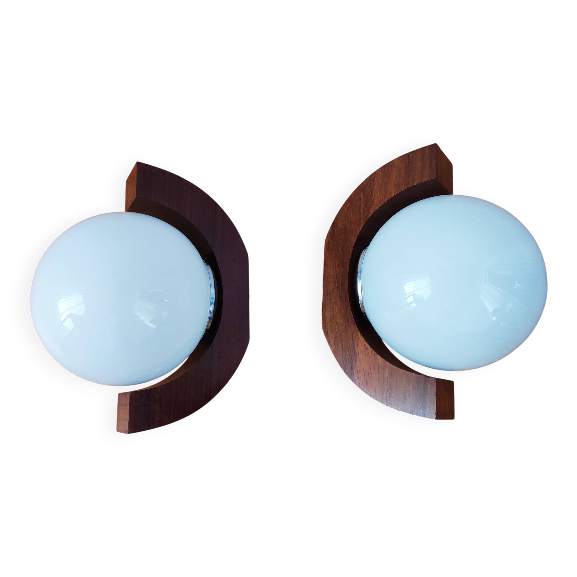 Pair of Scandinavian wall lights