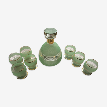 Set of carafe and 7 glasses