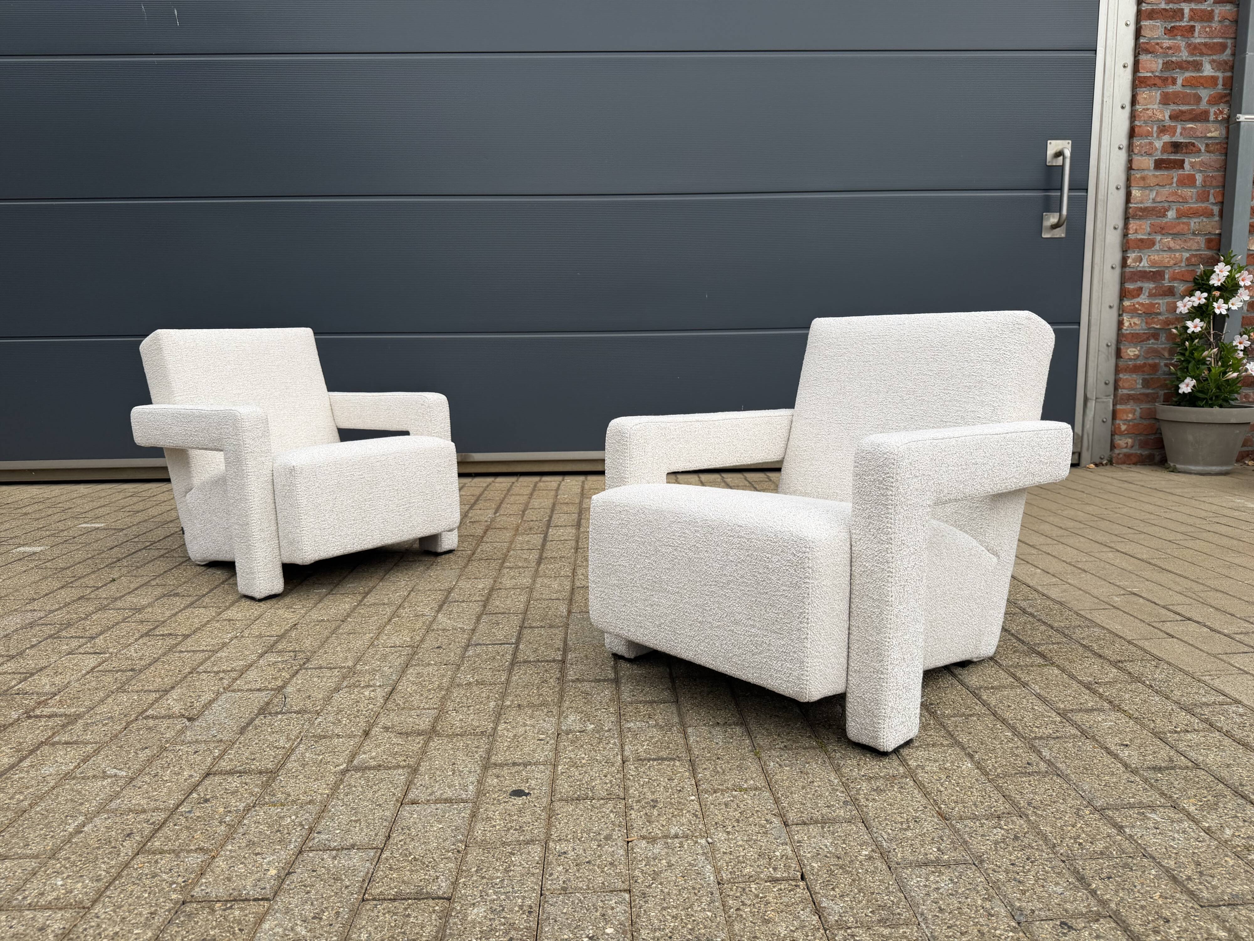 2x Cassina Utrecht chair in beige bouclé, Gerrit Rietveld. In NEW CONDITION!!